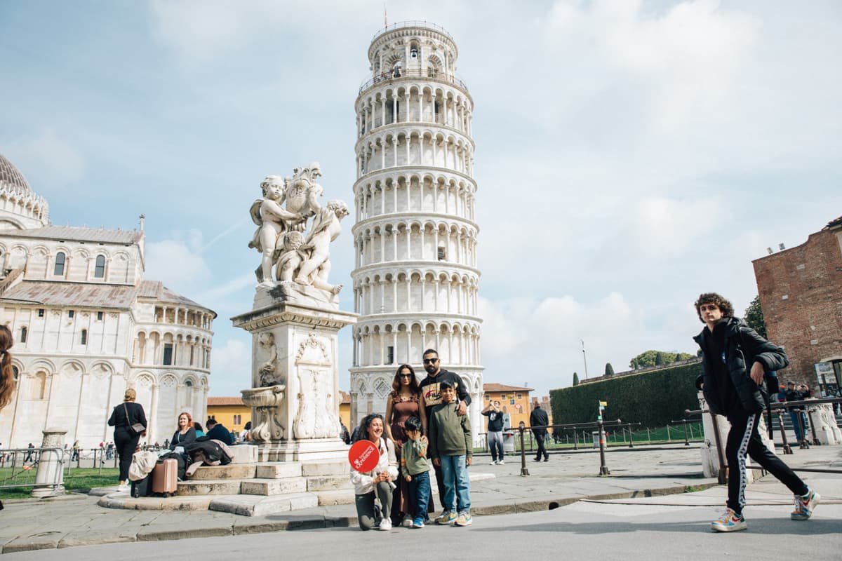 Tuscany Full-Day Tour from Florence: Pisa, Chianti, San Gimignano, Siena