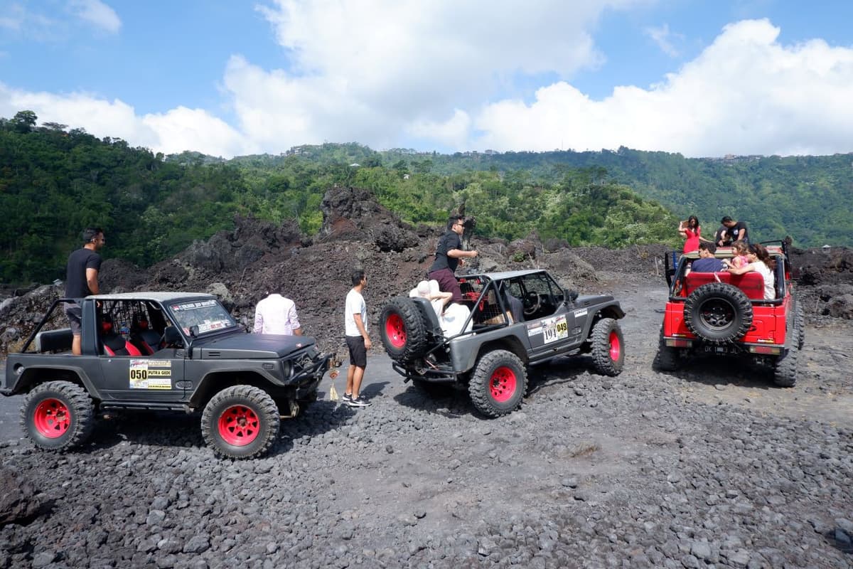 Mount Batur 4WD Jeep Tour