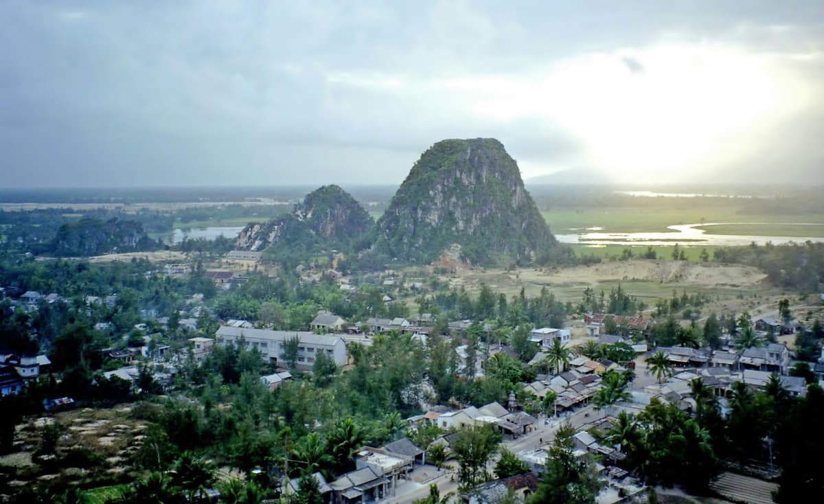 Son Tra Peninsula, Marble Mountains, and Hoi An Ancient Town Half-Day Tour from Da Nang