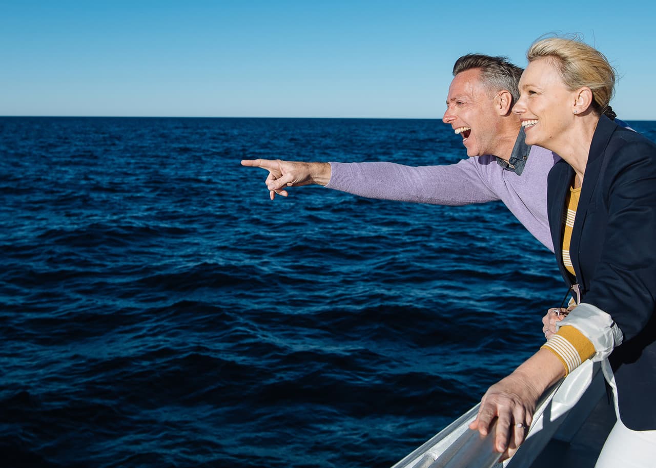 Sydney Harbour Whale Watching Cruise aboard Captain Cook Cruises – photo 2