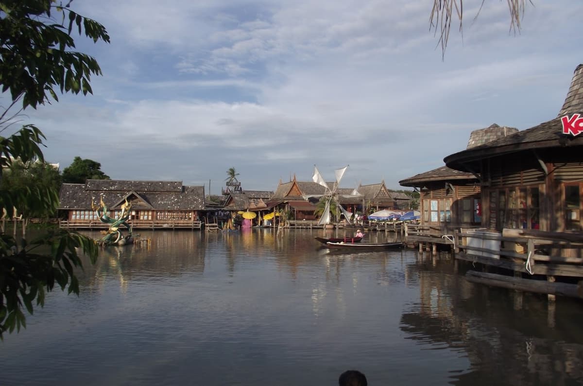 Pattaya Floating Market