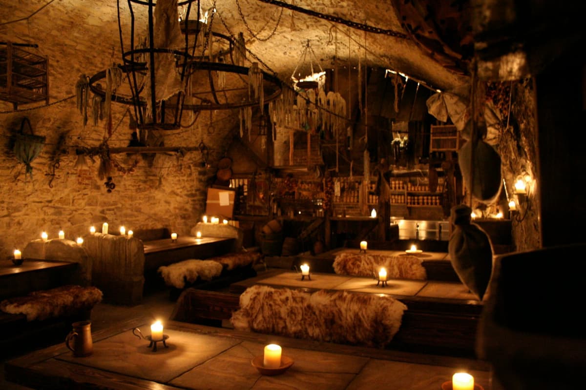 Prague: Medieval Dinner With Live Show & Unlimited Drinks