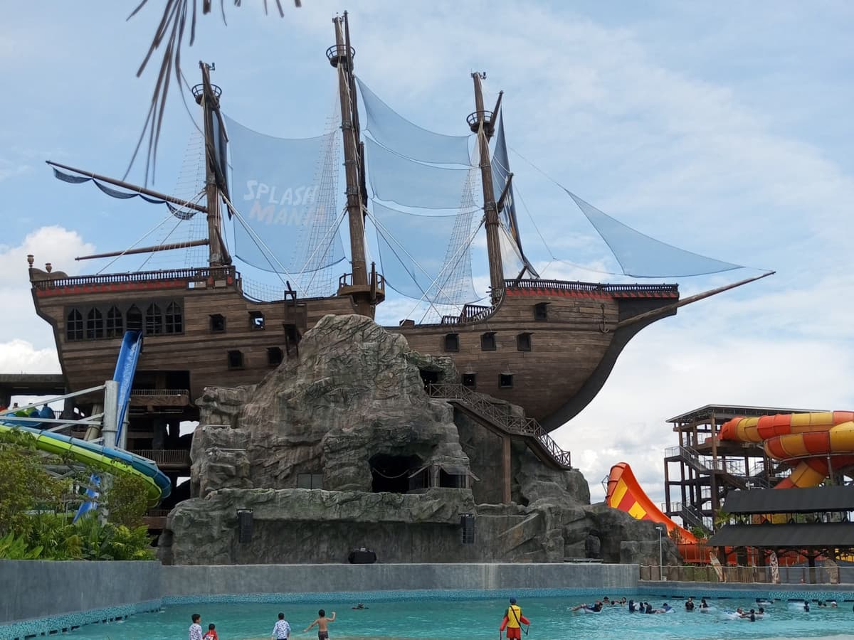 SplashMania Waterpark Ticket in Gamuda Cove