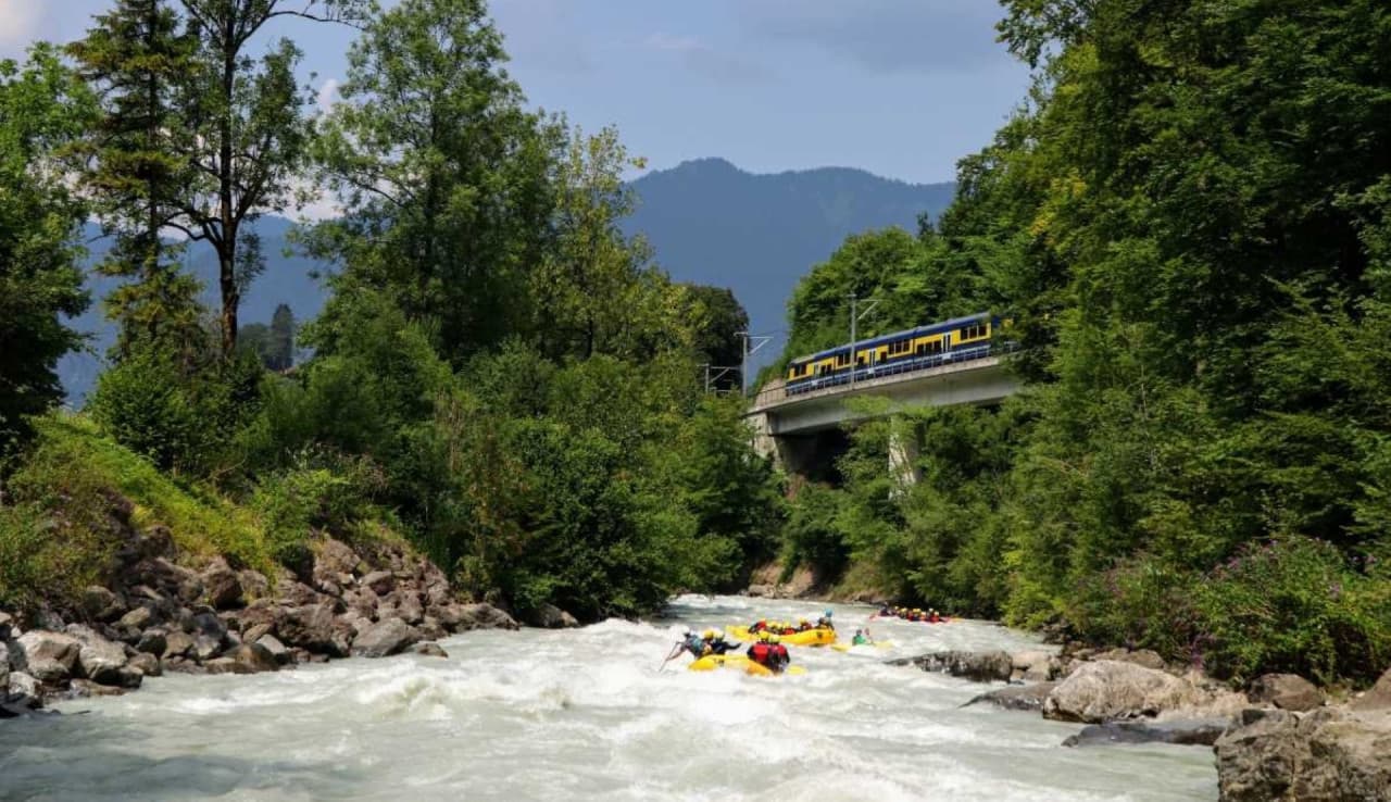 River Rafting in Lutschine