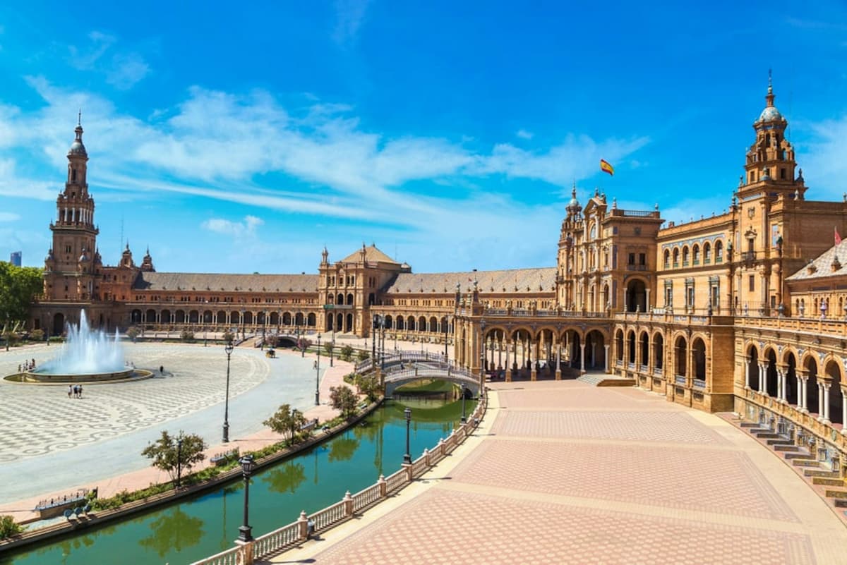 Seville Self-Guided City Tour App