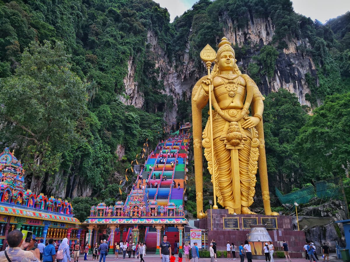 Batu Caves and Kuala Gandah Elephant Sanctuary Full-Day Tour from Kuala Lumpur