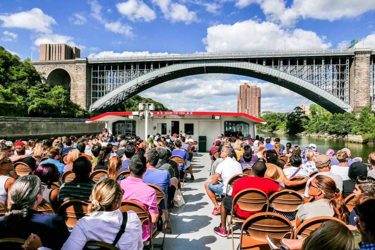 Circle Line "Best of NYC" Sightseeing Cruise (2.5 hours): Reserved Straight-to-Board Ticket – photo 3