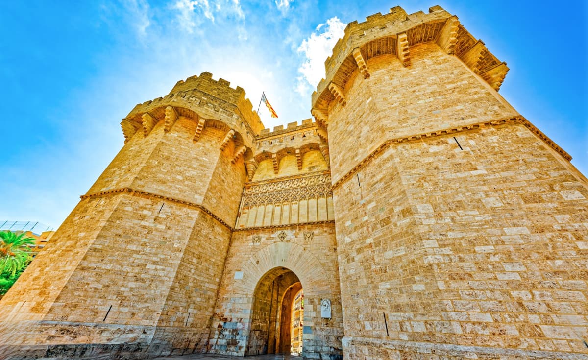Serranos Towers Tour with English-Speaking Guide & Skip-the-Line Entry