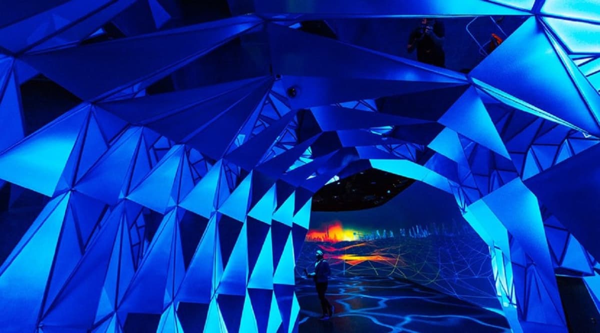 COMBO: Dubai Frame + Dubai Garden Glow: Dinosaur Park and Fantasy Park Tickets