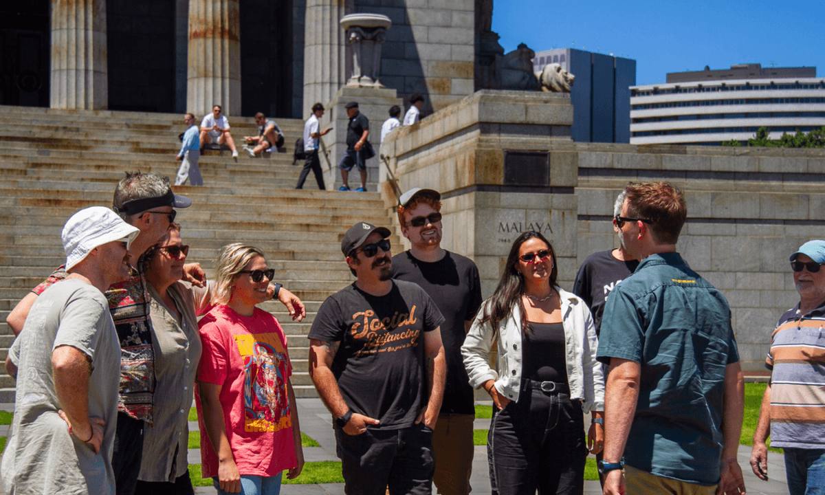 Melbourne City Discovery Tour with Penguin Parade