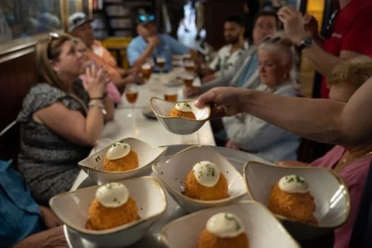Barcelona Old Town Tapas Night Walking Tour