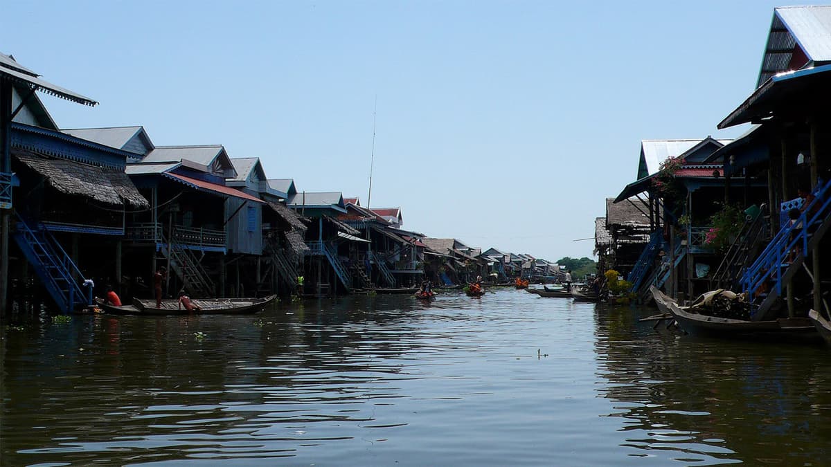 Roluos Temples and Kampong Phluk Floating Village Tour