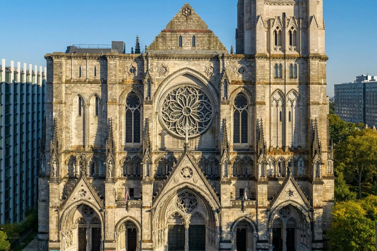 Cathedral of Saint John the Divine: Self-Guided Tour