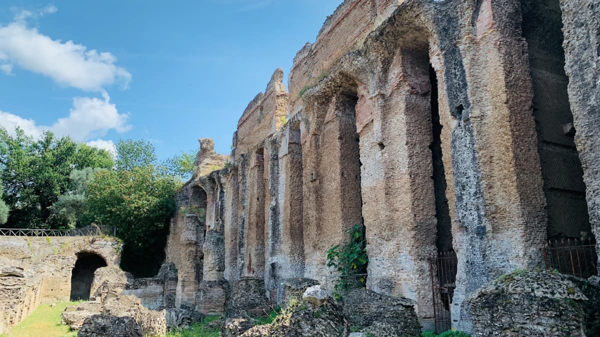 Villa D’Este and Villa Adriana: Skip the Line + Roundtrip from Rome Ticket