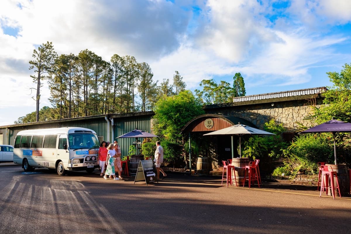 Australian Outback Food and Wine Tasting Tour from Cairns and Northern Beaches