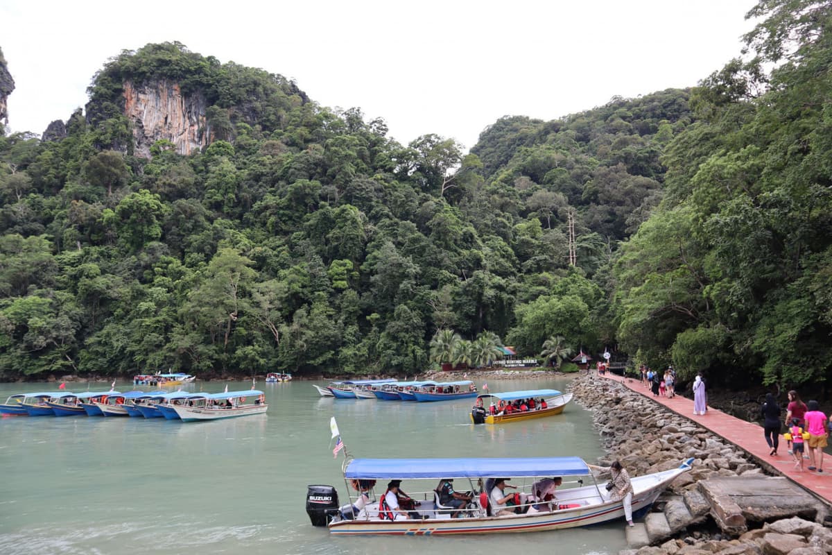 Langkawi Island Hopping Tour by Speedboat