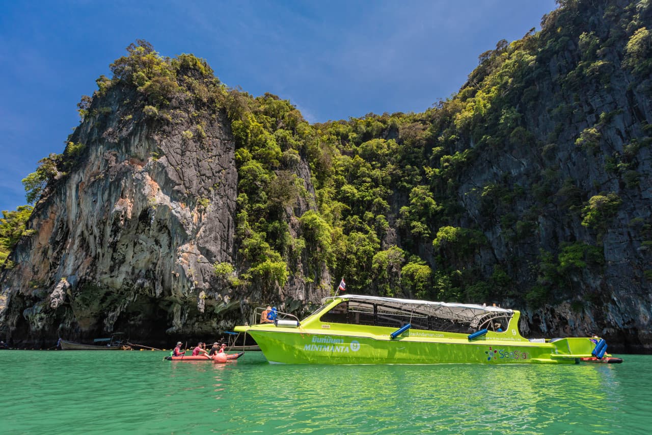 James Bond Island, Phang-Nga Bay, Hong Island, and Khai Island Tour from Phuket – photo 3