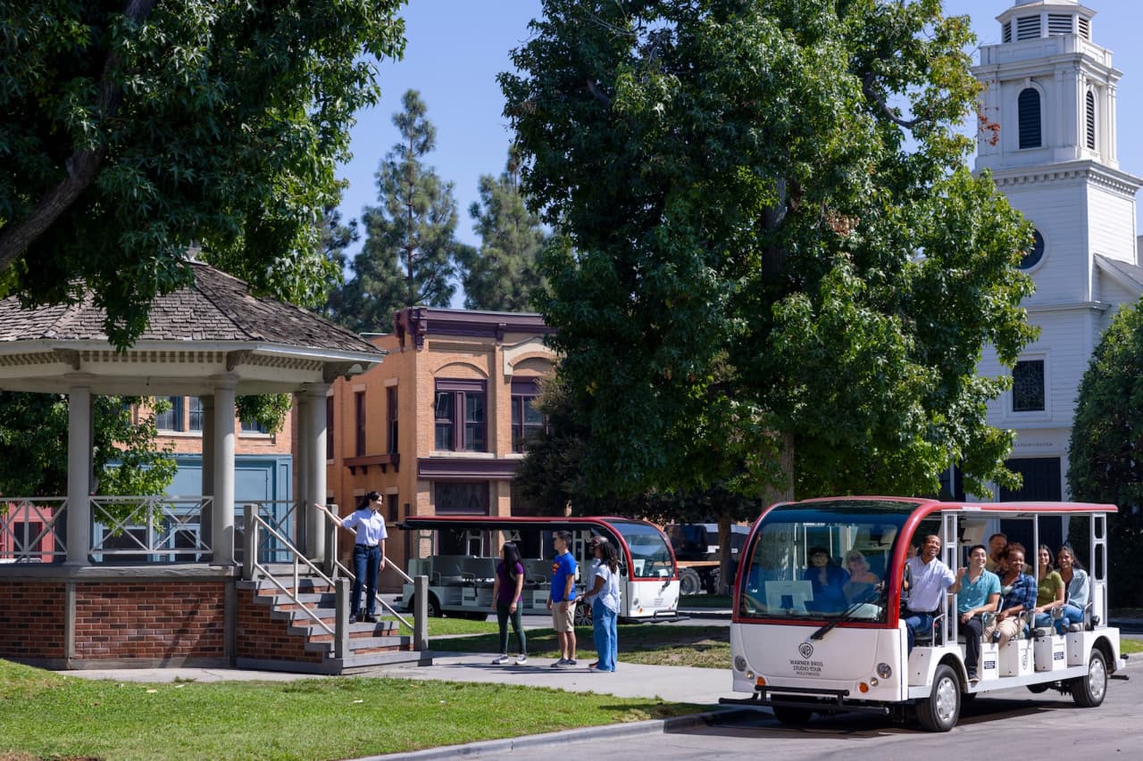 Warner Bros. Studio Tour Hollywood: Guided Tour