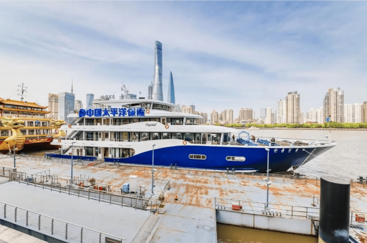 Huangpu River Buffet Dinner Cruise – photo 6