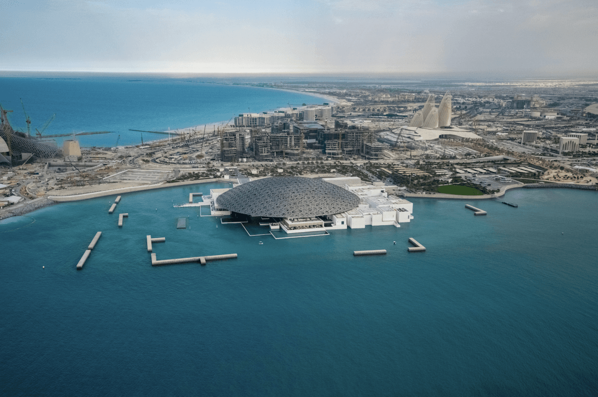 Abu Dhabi Helicopter Tour