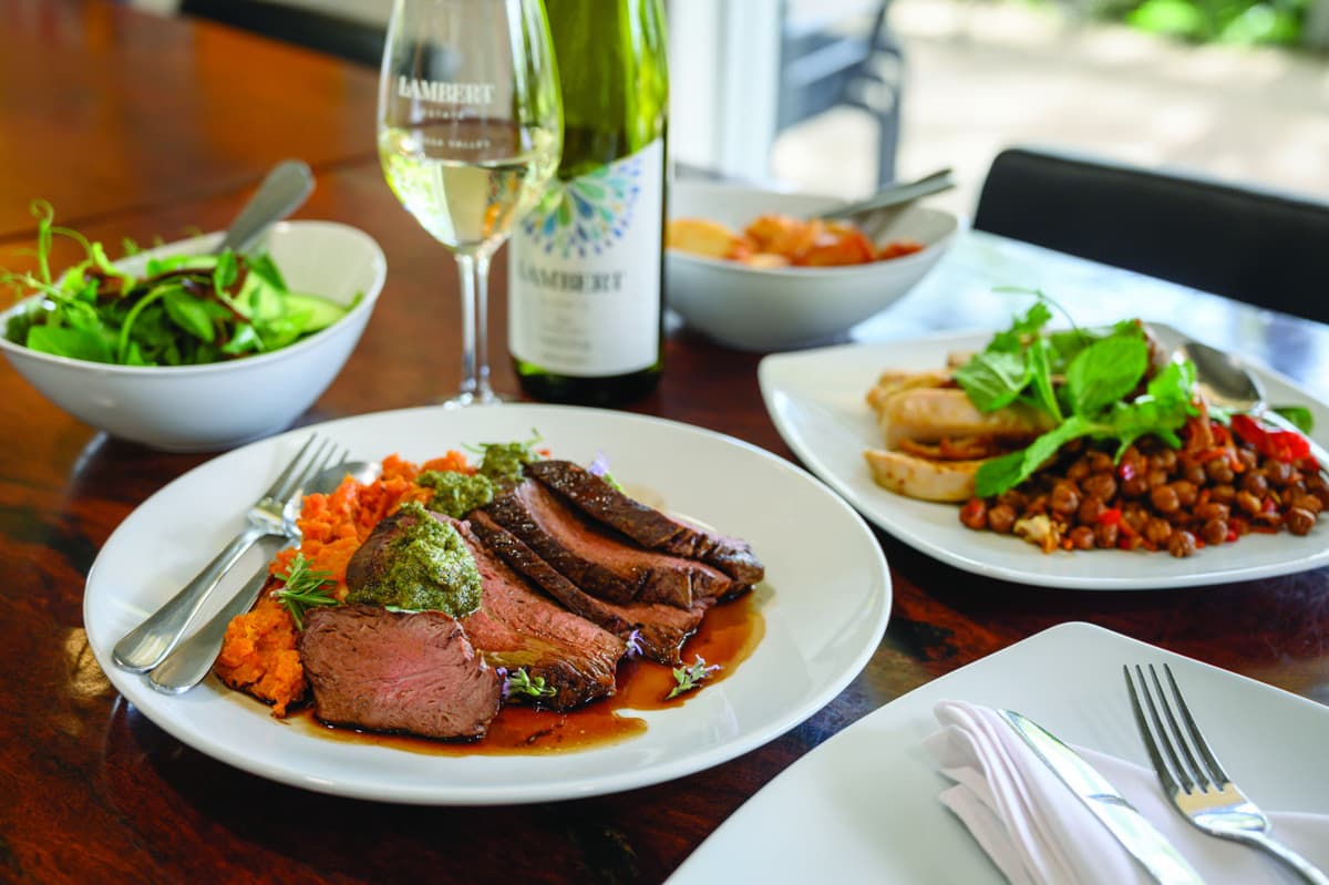Barossa Valley Wineries and Hahndorf Tour