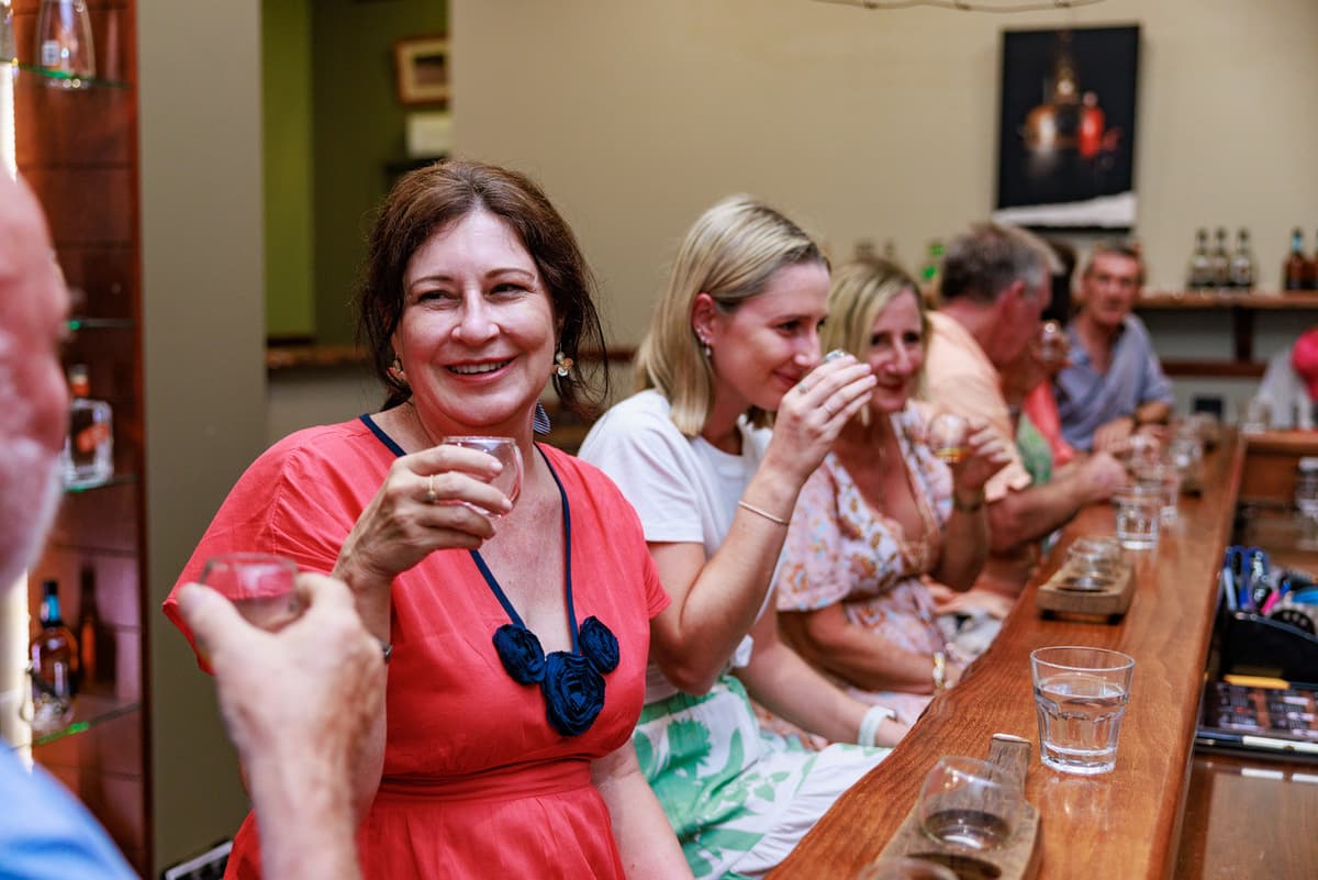 Australian Outback Food and Wine Tasting Tour from Cairns and Northern Beaches