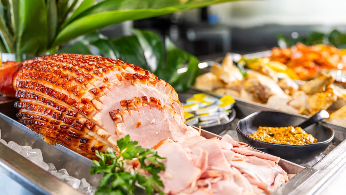 Gold Coast Sea World Cruises Buffet Lunch Cruise departing from Surfers Paradise