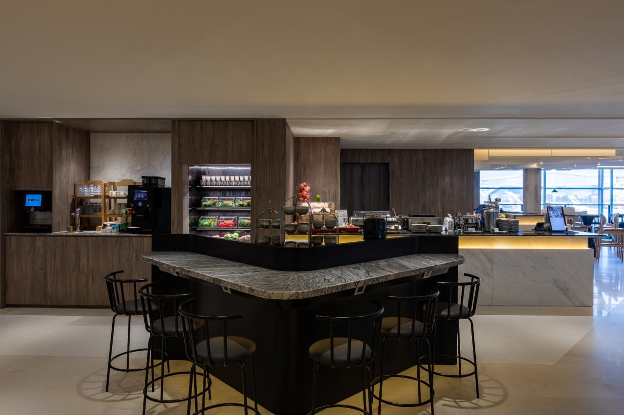 Plaza Premium Lounge - Hong Kong International Airport Terminal 1