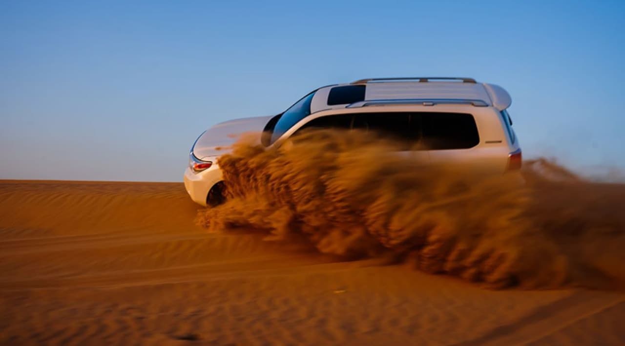Premium Evening Desert Safari Tour from Dubai with BBQ Dinner