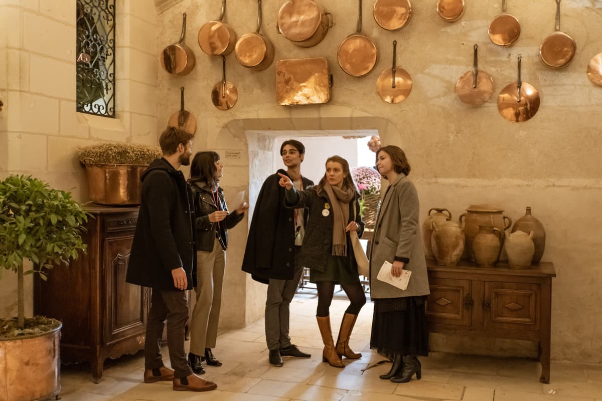 Loire Valley Tour from Paris: Chambord, Chenonceau, and Cheverny Castles