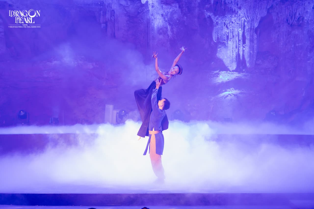 Dragon Pearl Cave Show and Dining Experience