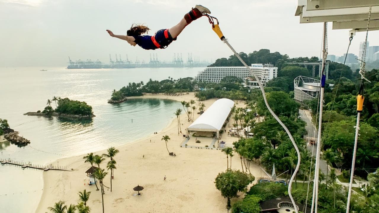 Skypark Sentosa by AJ Hackett Ticket: Bungy Jump & Giant Swing