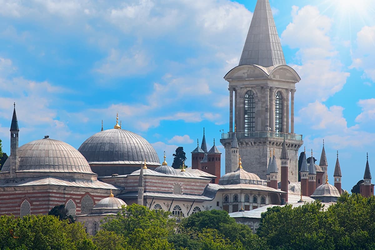 Topkapi Palace Ticket: Skip-the-Line + Audio Guide