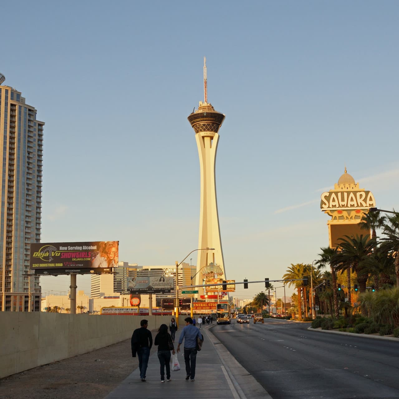 SkyPod, SkyJump, and Thrill Rides at The STRAT Tower