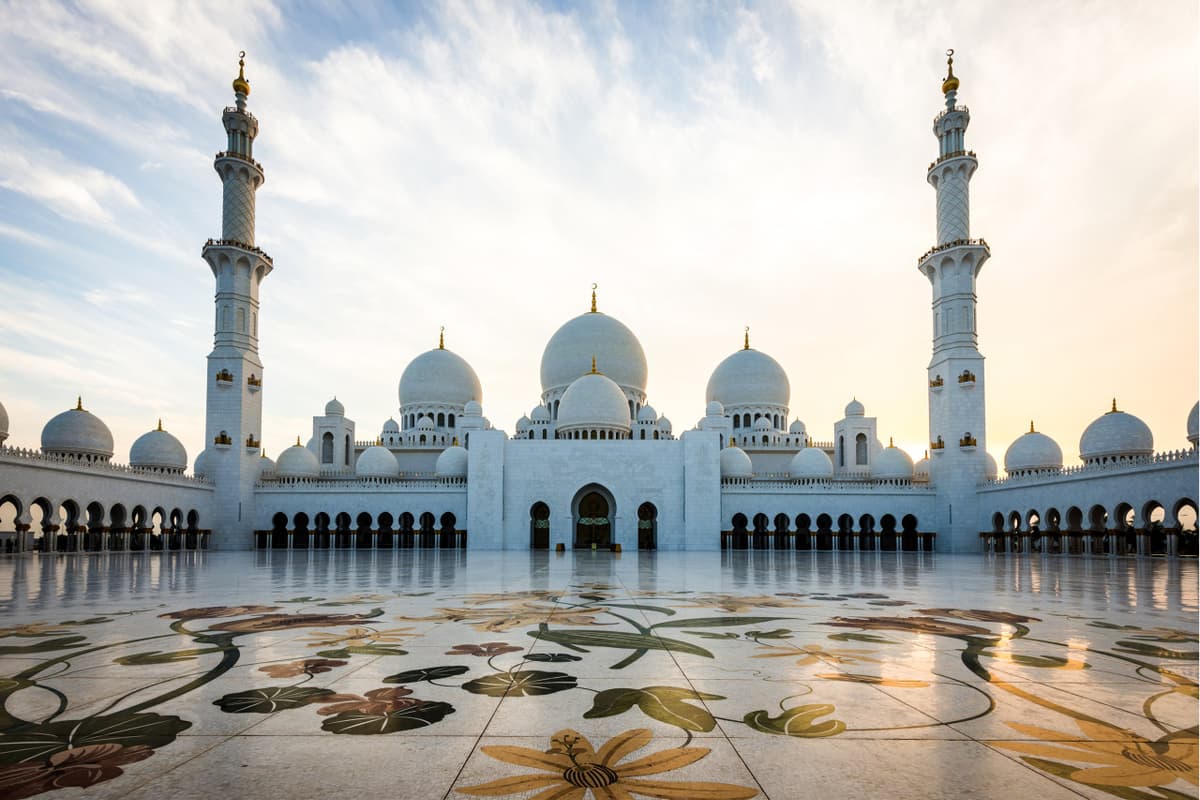 Sheikh Zayed Grand Mosque Tour from Dubai