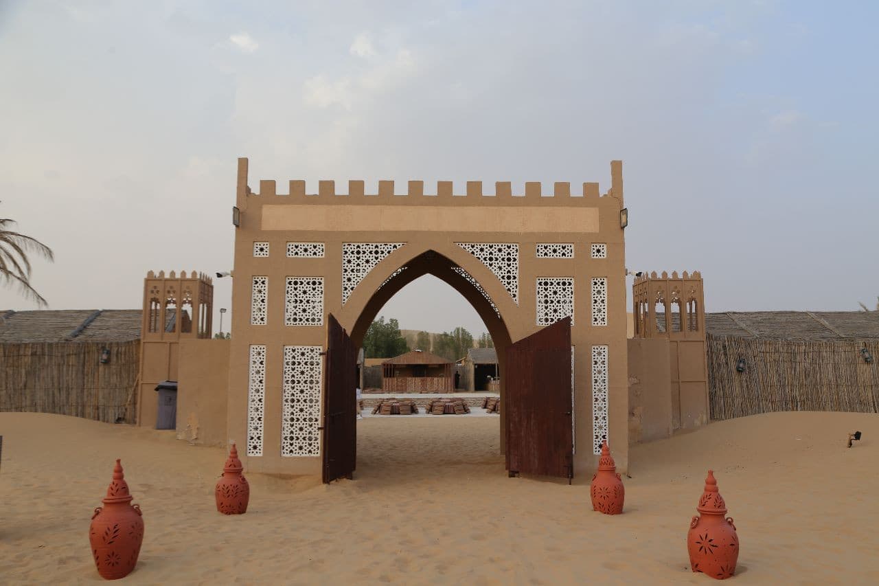 Premium Evening Desert Safari Tour from Dubai with BBQ Dinner – photo 23