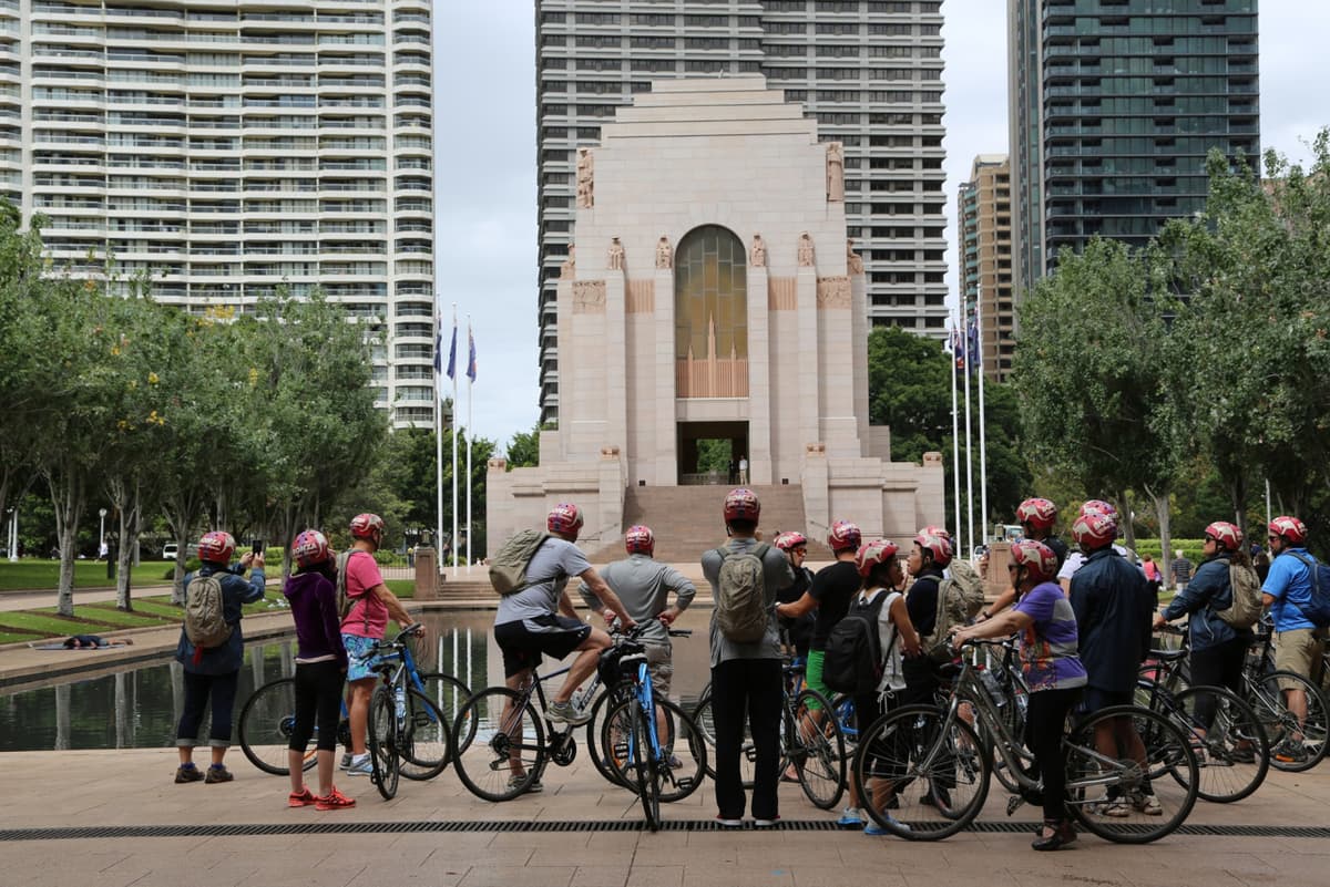 Sydney Harbour Bridge Cycling Tour