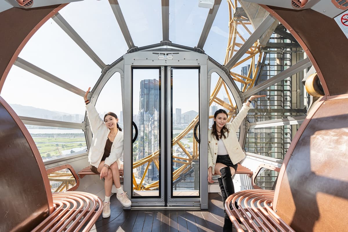 Studio City Macau Golden Reel Ferris Wheel