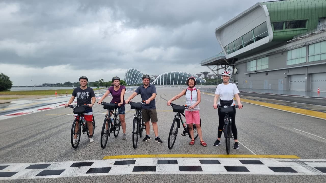 Singapore Historical Cycling Tour