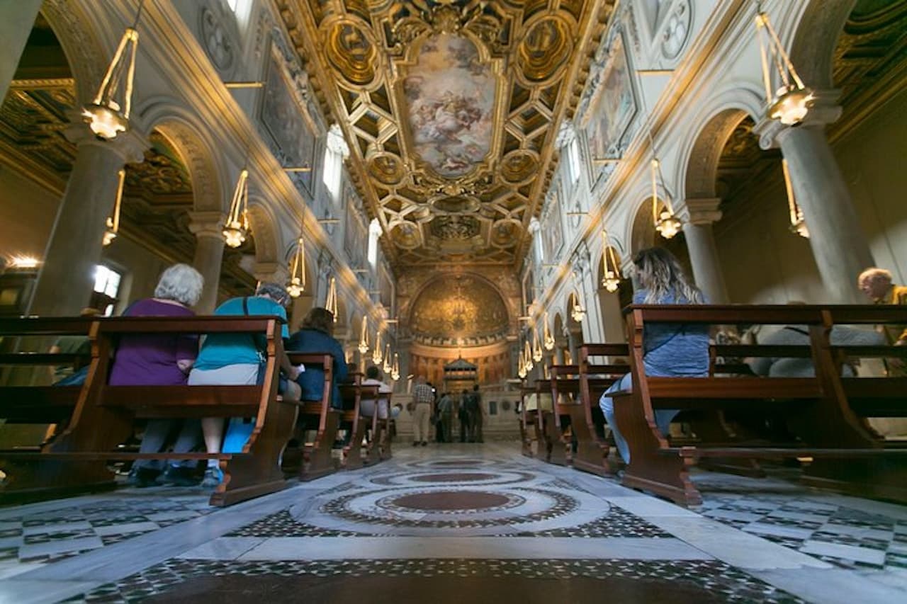 Rome Underground Tour: Capuchin Crypts, Christian Catacombs, Basilica of San Martino ai Monti – photo 8