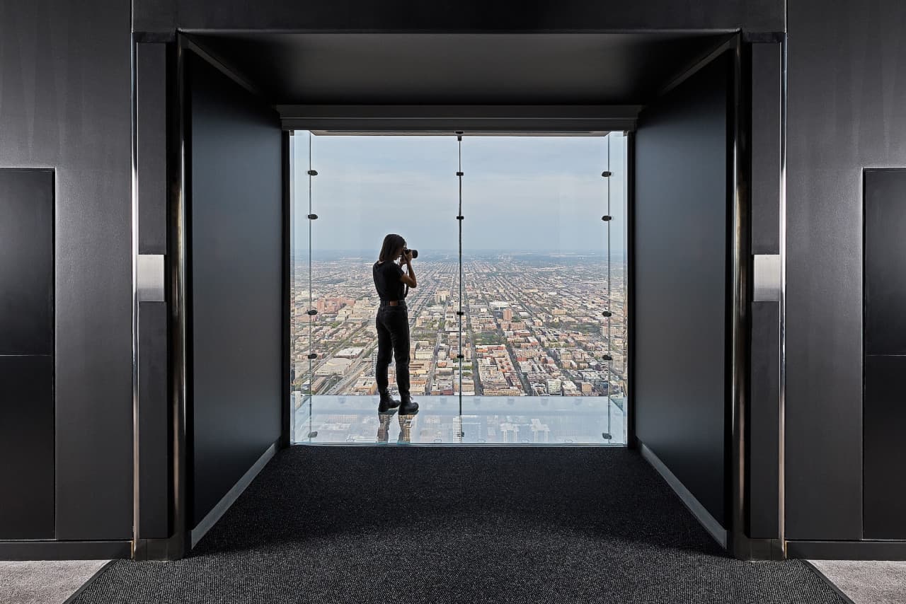 Skydeck Chicago and The Ledge Ticket
