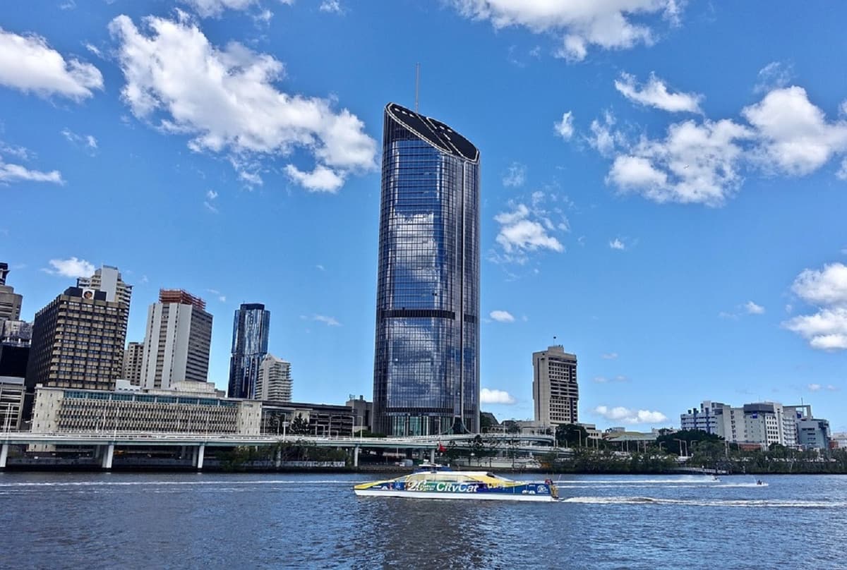 Grand Brisbane Tour from the Gold Coast