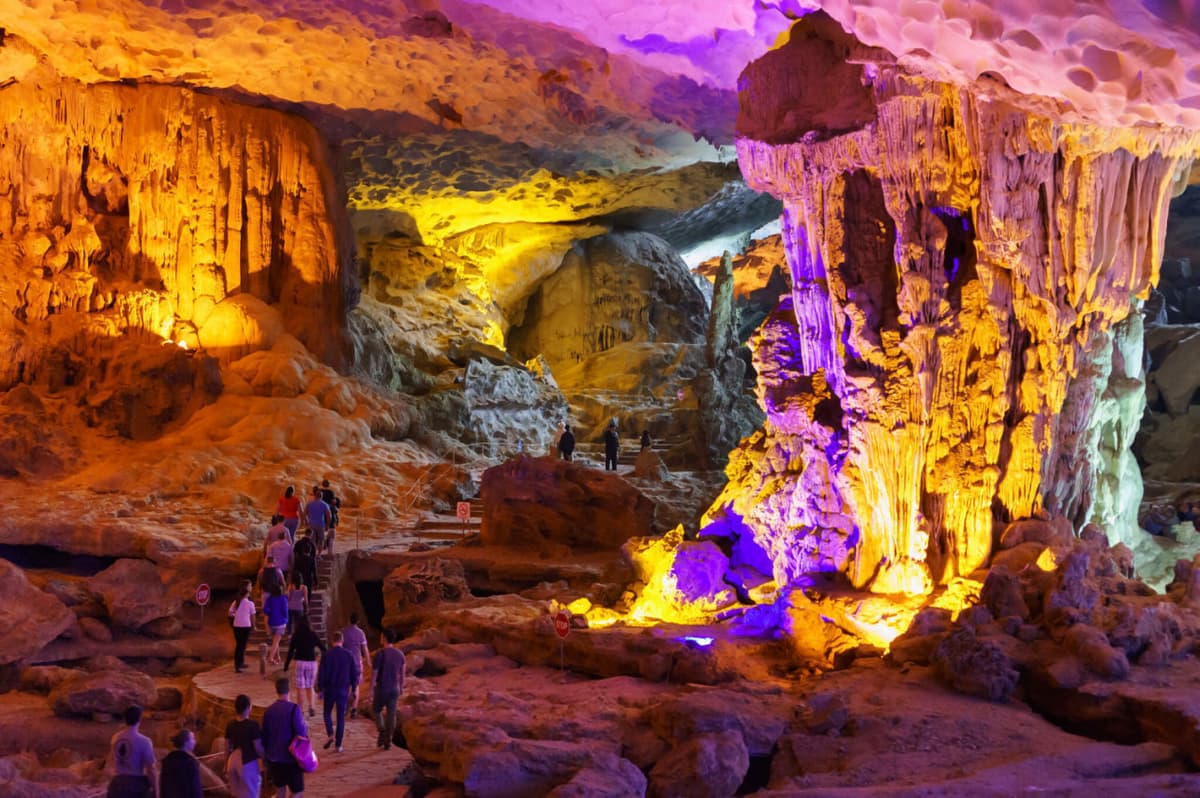 Ha Long Bay Cruise with Round Trip Transfer from Hanoi