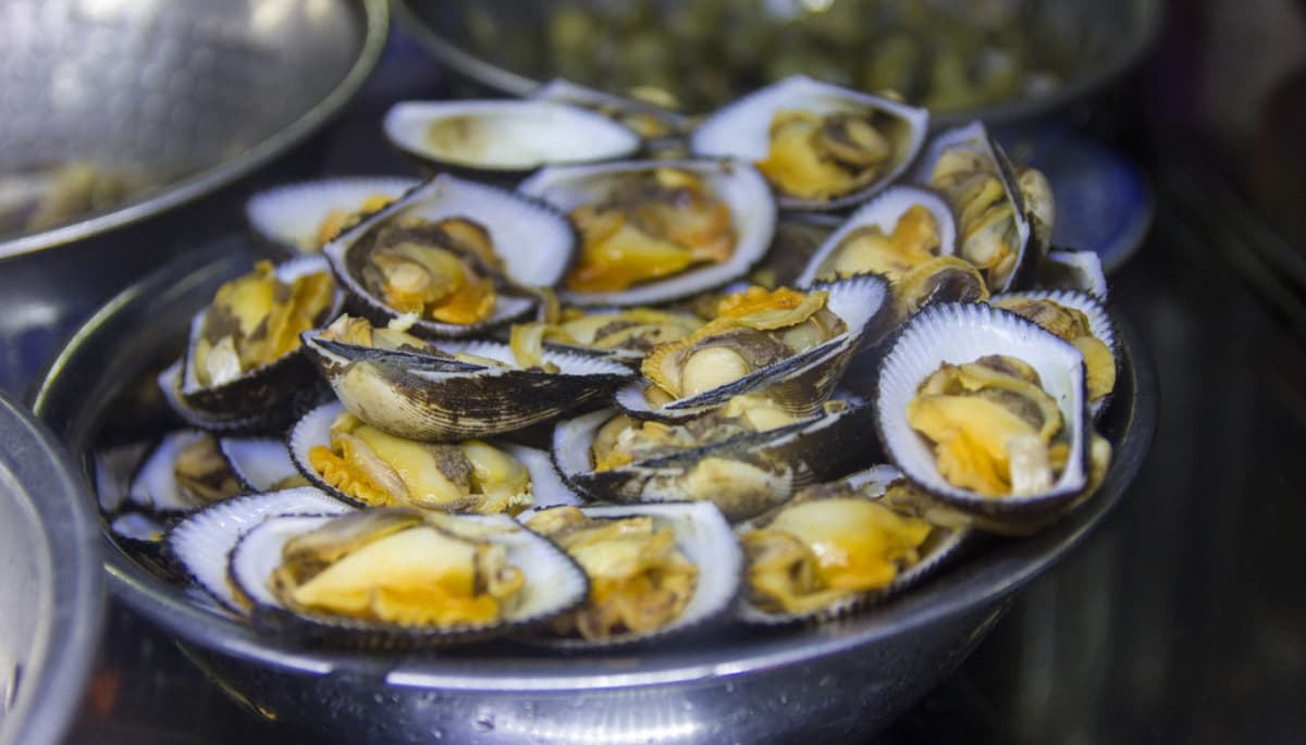 Ho Chi Minh City Food Tour by Motorbike