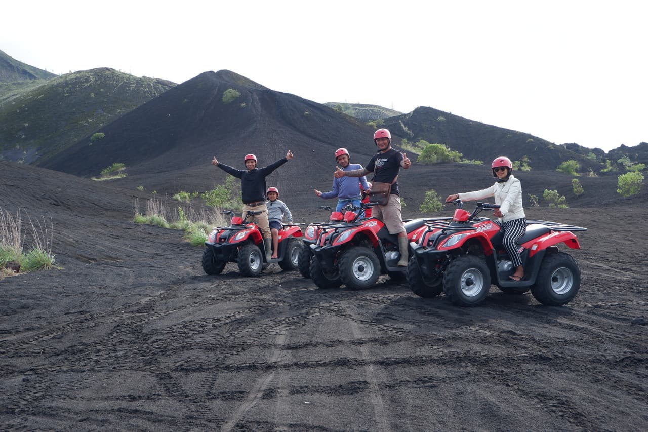 Mount Batur Quad Bike Tour and Hot Spring Visit – photo 2