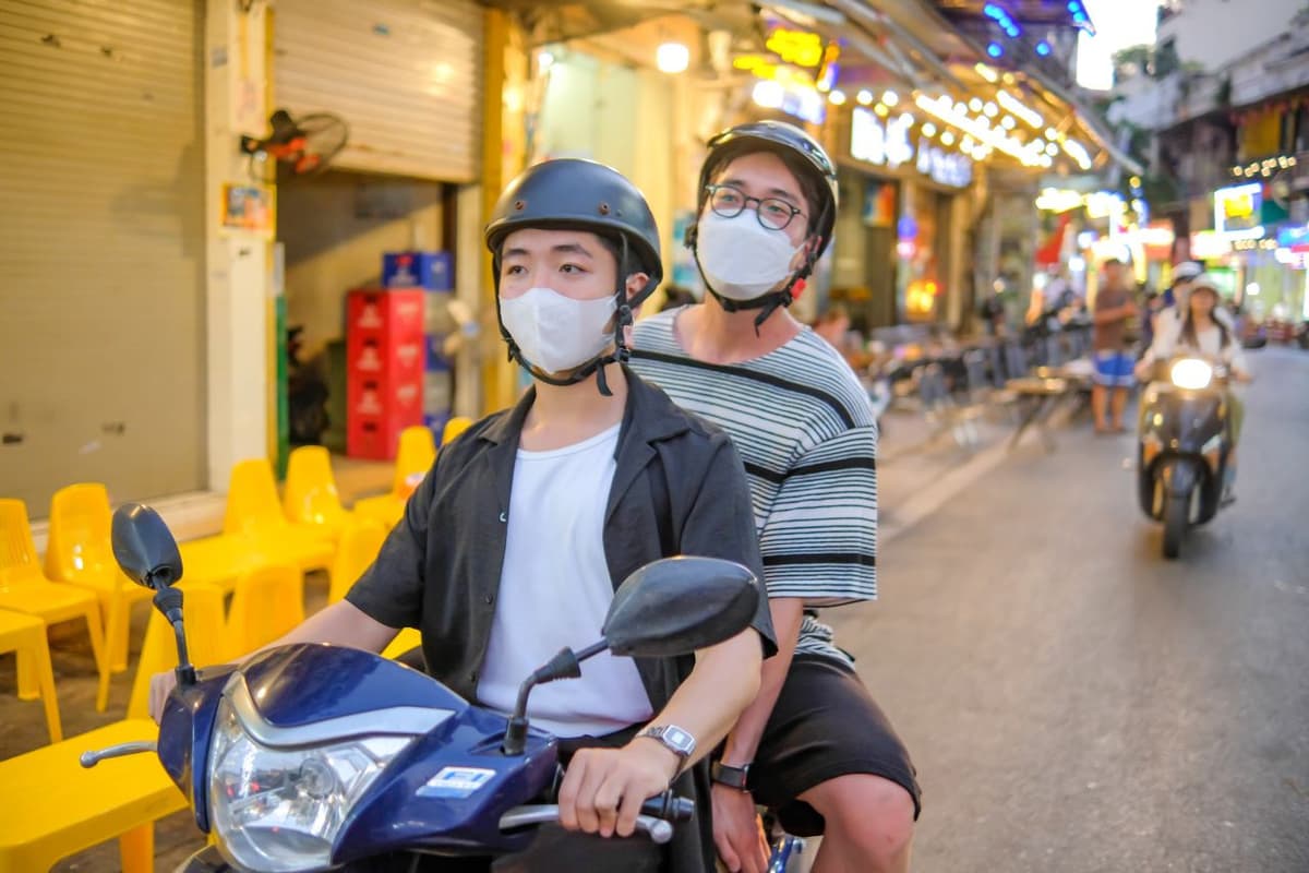 Hanoi Street Food Tour by Motorbike