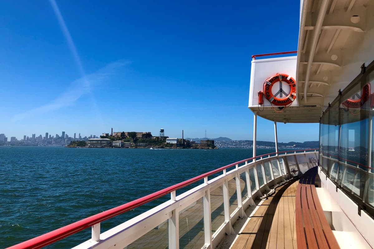 San Francisco Bay 1.5 Hour Bridge to Bridge Sightseeing Boat Cruise by Red and White Fleet