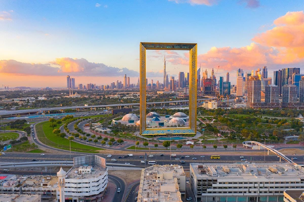 COMBO: IMG Worlds of Adventure with FREE Dubai Frame and Lost World Aquarium
