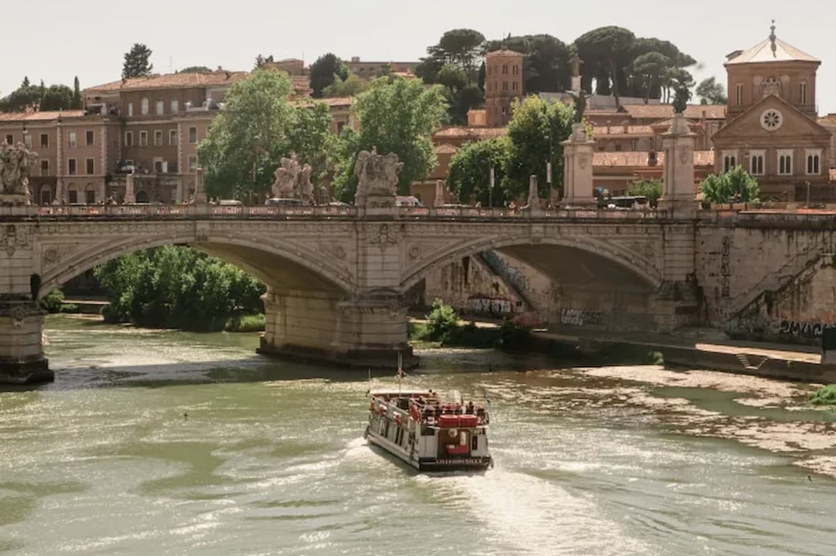 Rome Hop-on Hop-off Tiber Cruise