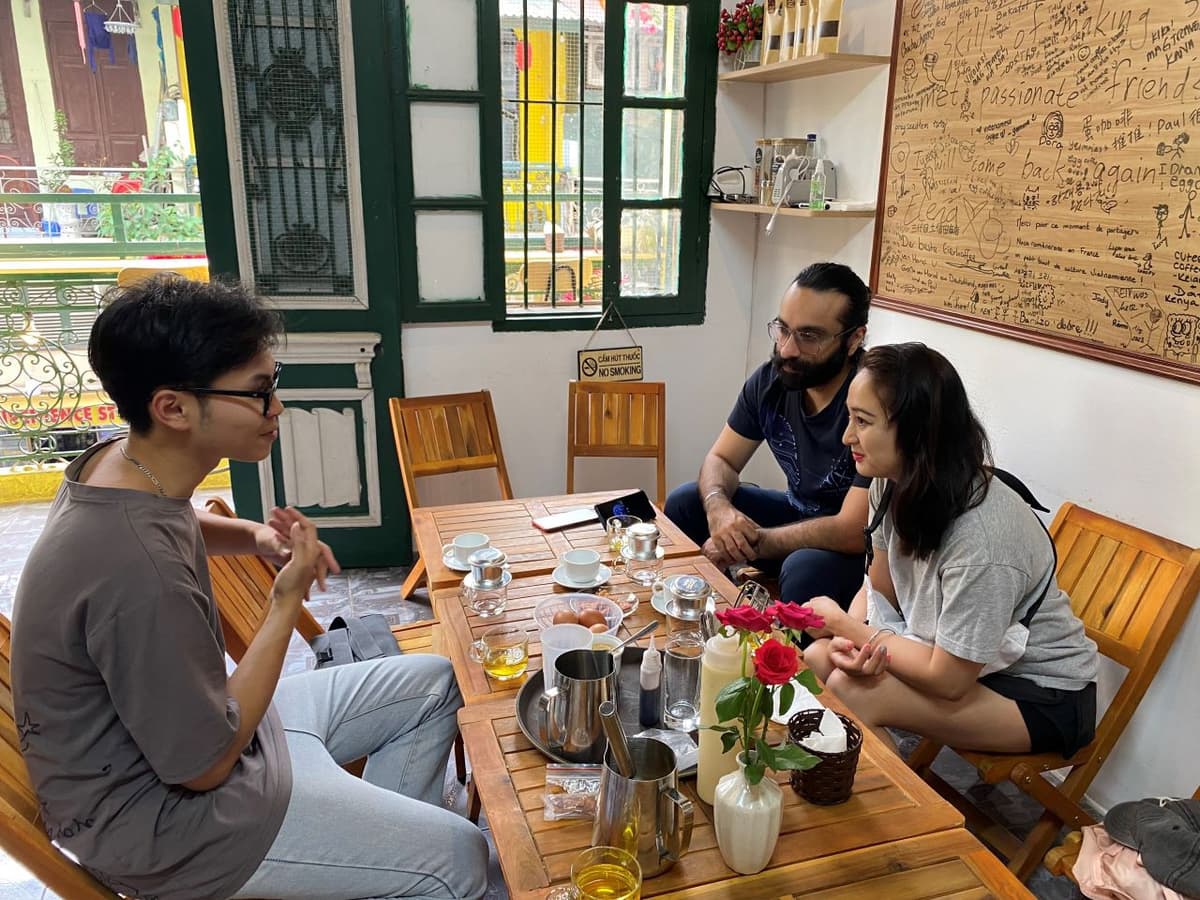 Egg Coffee Class and Hanoi Street Food Walking Tour